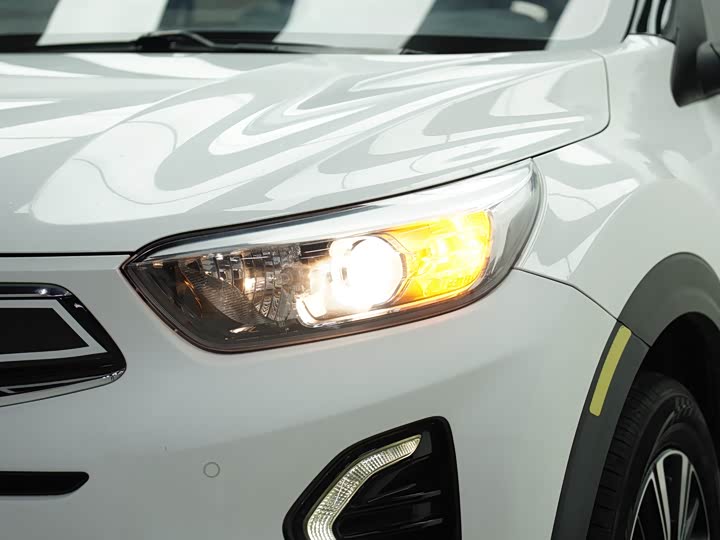 Kia KX1 2021 2021款 1.4L CVT天窗款