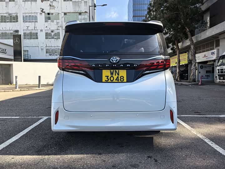 Toyota Alphard 2025 2025款 双擎 2.5L 尊贵黄金版