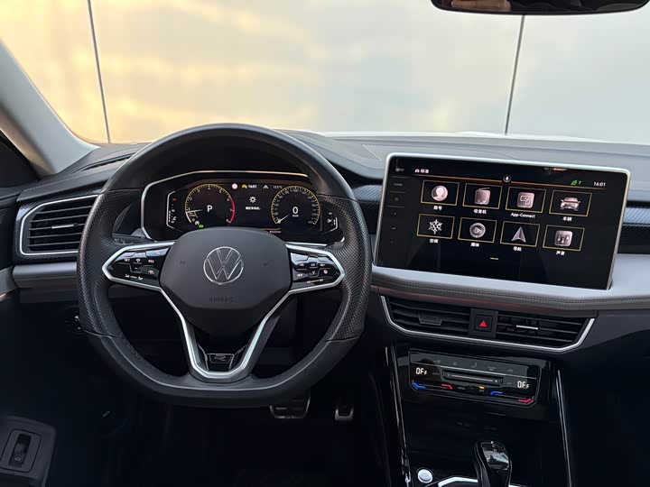 Volkswagen Tayron X 2023 2023款 330TSI 两驱尊贵高能版