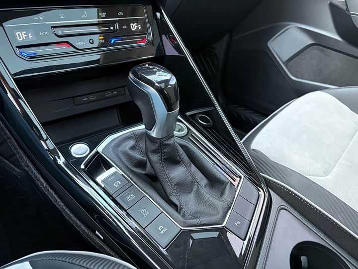 Volkswagen Tayron X 2023 2023款 330TSI 两驱尊贵高能版