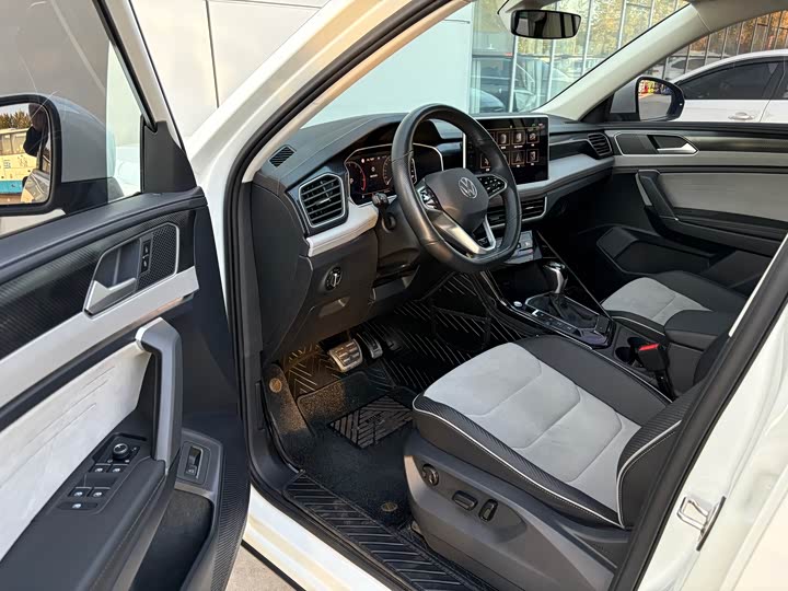 Volkswagen Tayron X 2023 2023款 330TSI 两驱尊贵高能版