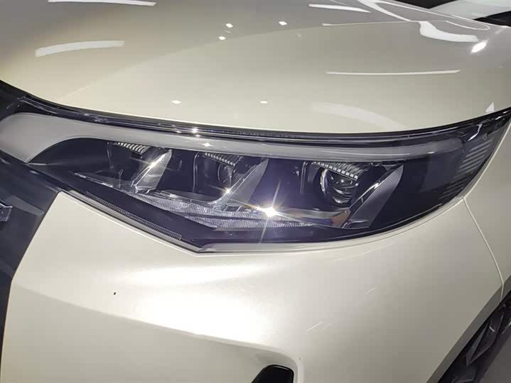 GAC Trumpchi M6 2023 2023款 PRO 270T DCT豪华版