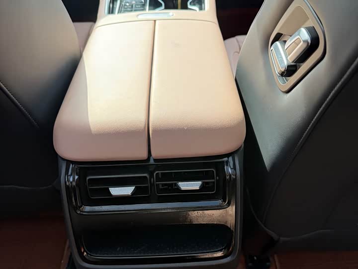 Chery Tiggo 8L 2025 2025款 2.0T 两驱长虹版 7座