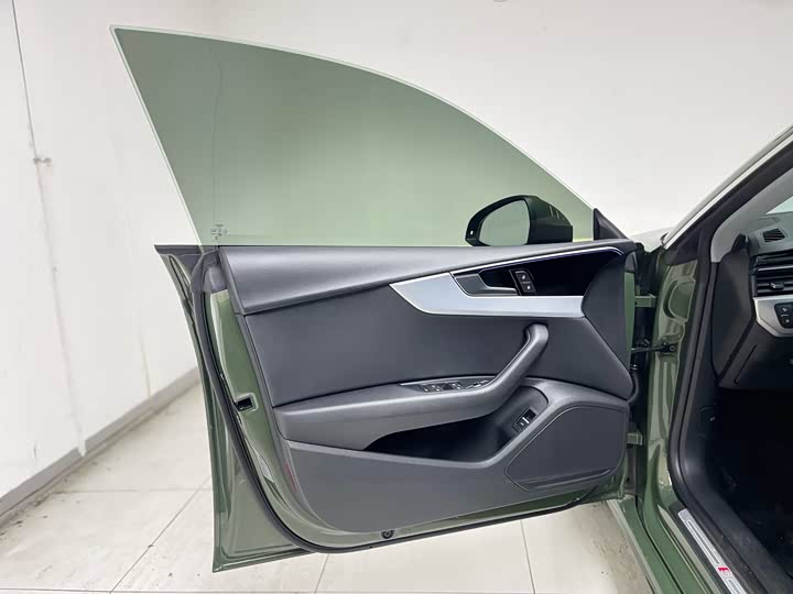 Audi A5 2024 2024款 Sportback 40 TFSI 时尚动感型