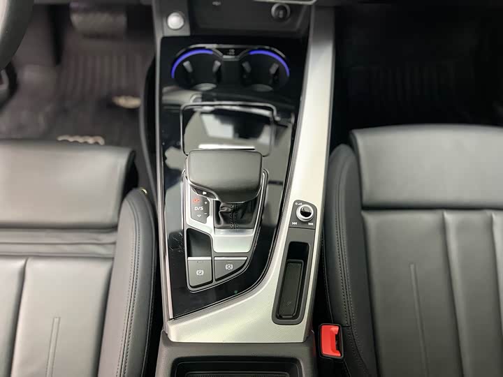 Audi A5 2024 2024款 Sportback 40 TFSI 时尚动感型