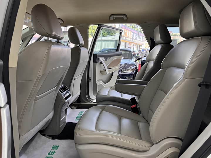 Geely Jiaji 2021 2021款 1.8TD DCT标准型