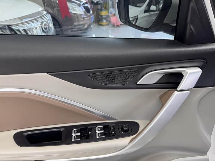 Geely Jiaji 2021 2021款 1.8TD DCT标准型