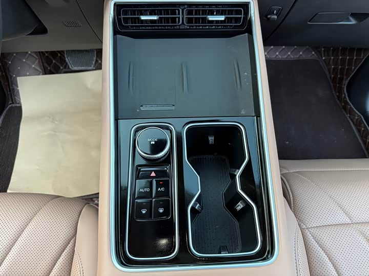 Chery Tiggo 8L 2024 2024款 2.0T 两驱尊贵版 5座