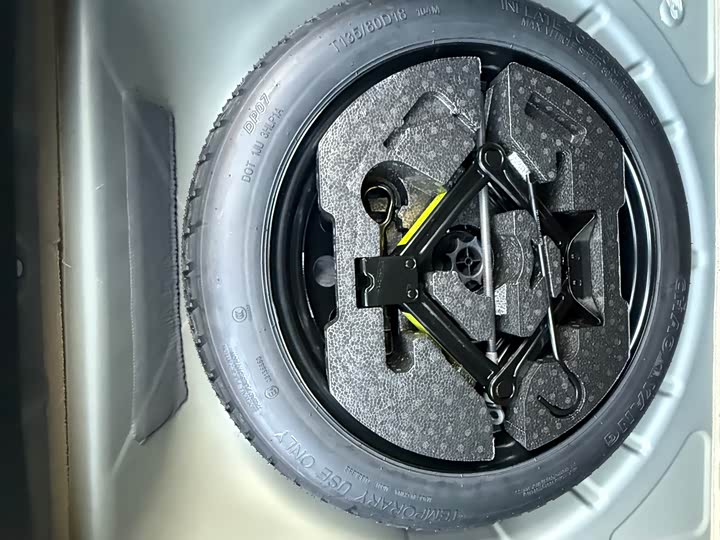 Chery Tiggo 8L 2024 2024款 2.0T 两驱尊贵版 5座