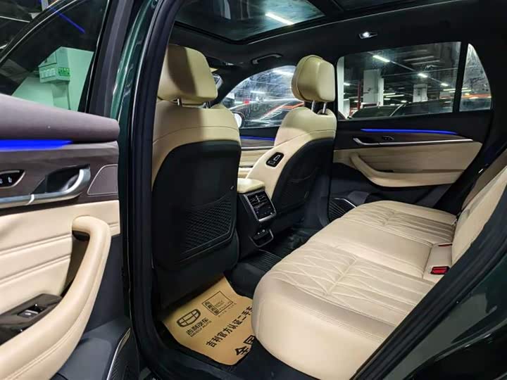 Geely Monjaro 2025 2025款 东方曜 2.0TD 自动四驱望月版