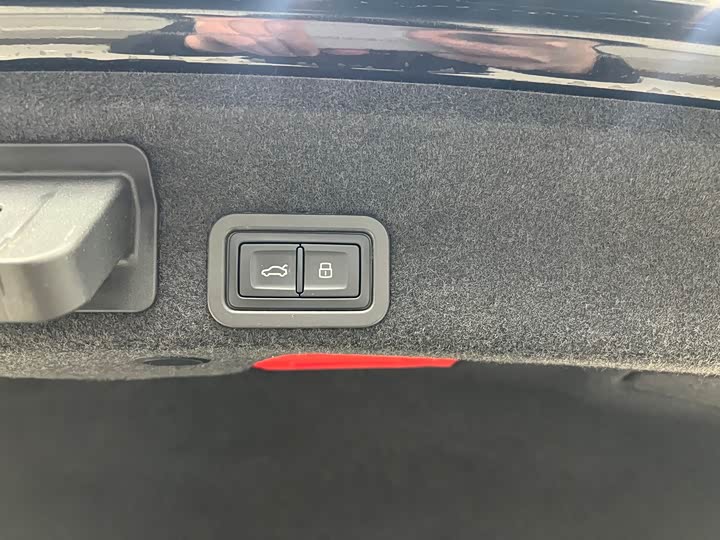 Audi A6L 2025 2025款 45 TFSI 臻选动感型