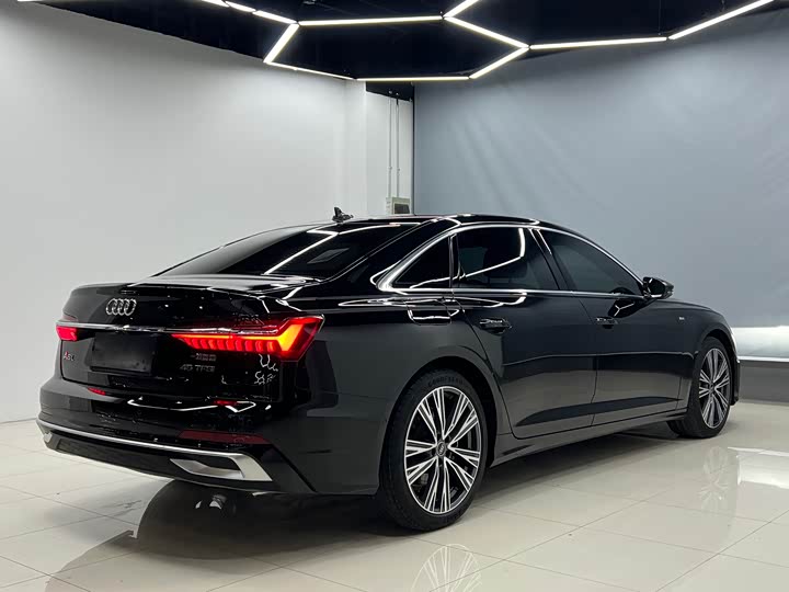 Audi A6L 2025 2025款 45 TFSI 臻选动感型