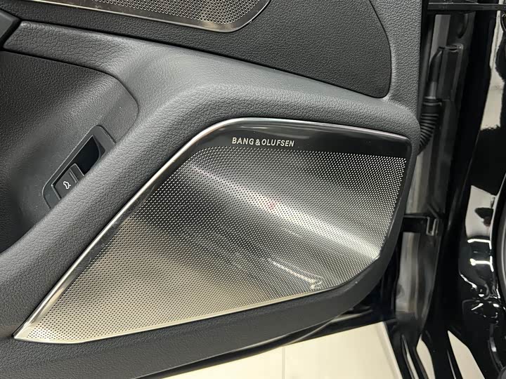 Audi A6L 2025 2025款 45 TFSI 臻选动感型