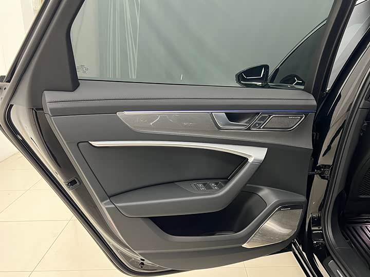 Audi A6L 2025 2025款 45 TFSI 臻选动感型