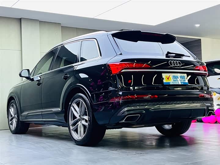 Audi Q7 2024 2024款 55 TFSI quattro S line运动型