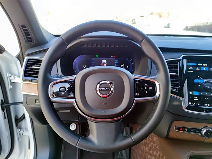 Volvo XC90 2024 2024款 B6 智逸豪华版 7座