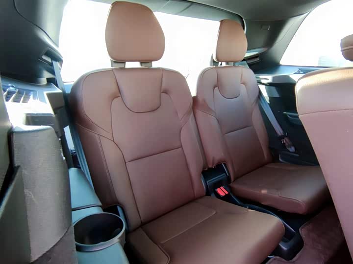 Volvo XC90 2024 2024款 B6 智逸豪华版 7座