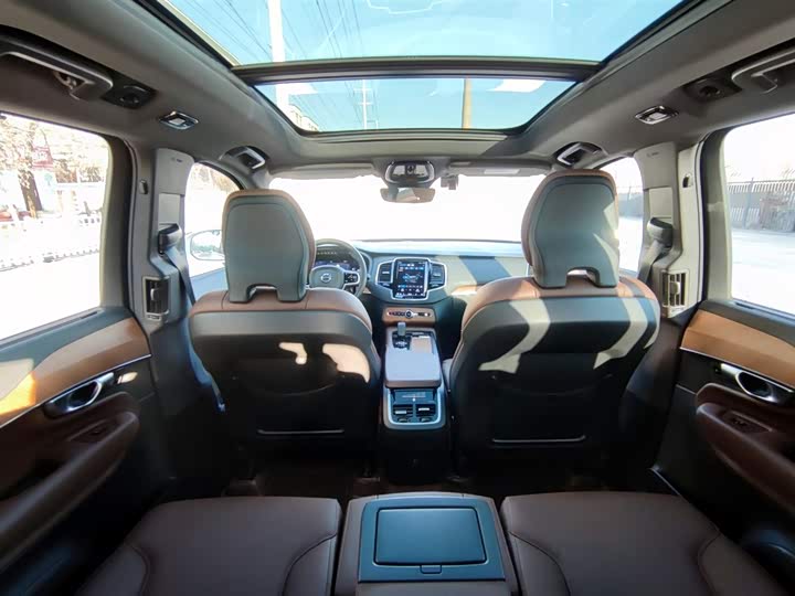 Volvo XC90 2024 2024款 B6 智逸豪华版 7座