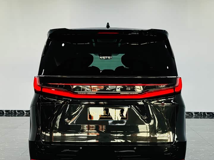 Lexus LM 2023 2023款 500h 六座尊崇版