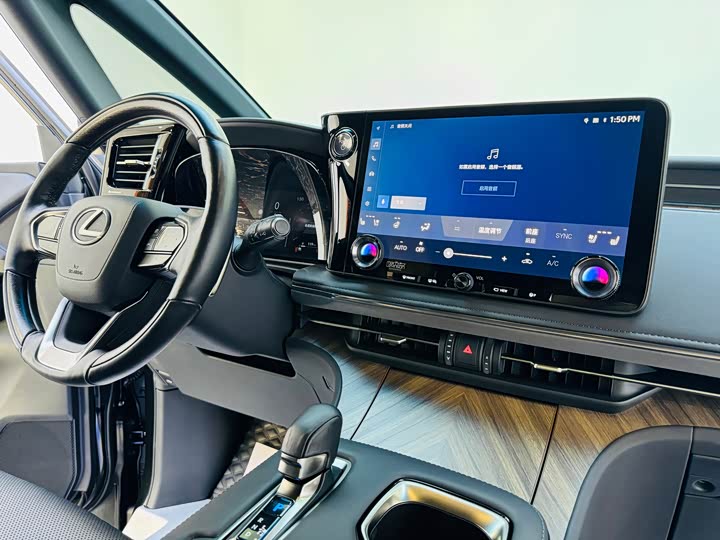 Lexus LM 2023 2023款 500h 六座尊崇版