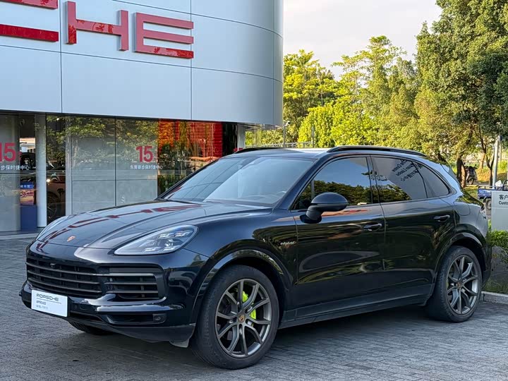 Porsche Cayenne Hybrid 2023 2023款 Cayenne E-Hybrid 2.0T 铂金版