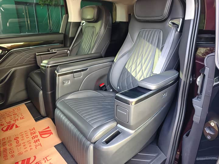 Maxus G90 2022 2022款 2.0T 星际七座版