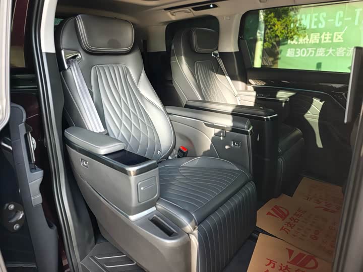 Maxus G90 2022 2022款 2.0T 星际七座版