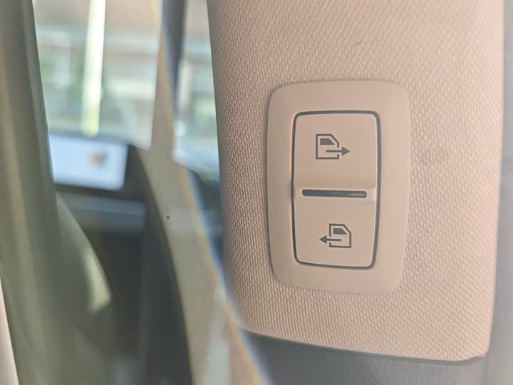 Maxus G90 2022 2022款 2.0T 星际七座版