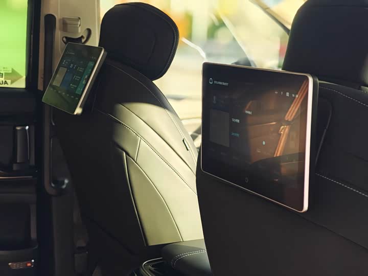 Maxus G90 2022 2022款 2.0T 星际七座版