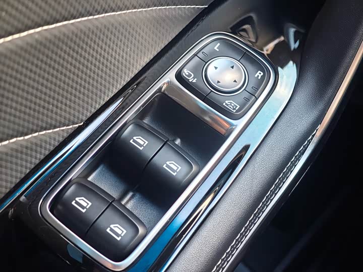 Maxus G90 2022 2022款 2.0T 星际七座版