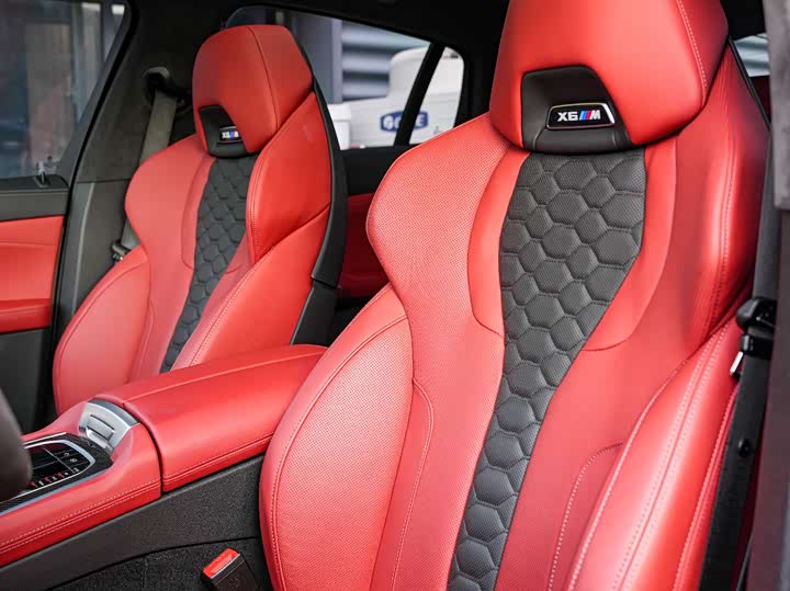 BMW X6 M 2023 2023款 X6 M 雷霆版