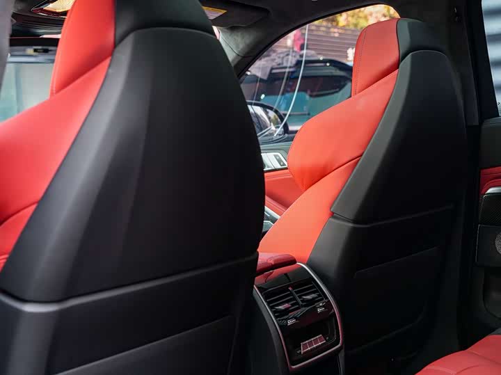 BMW X6 M 2023 2023款 X6 M 雷霆版