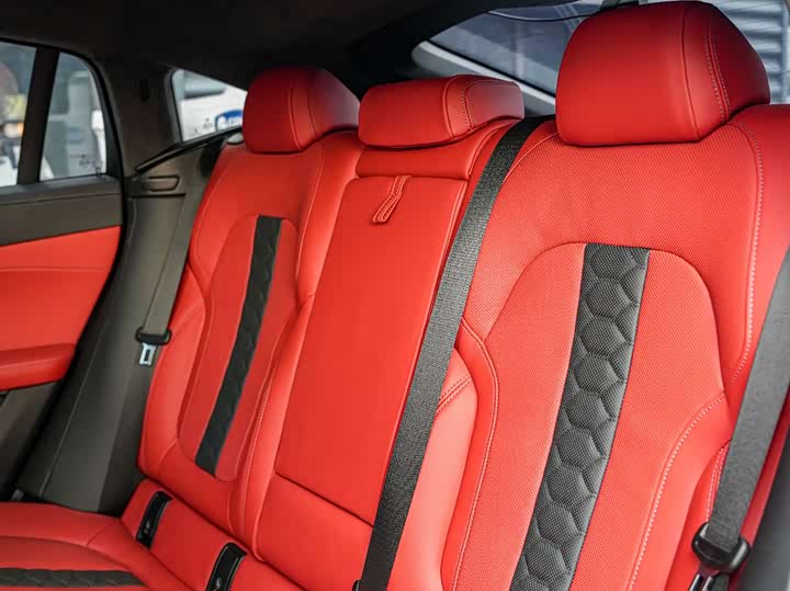 BMW X6 M 2023 2023款 X6 M 雷霆版