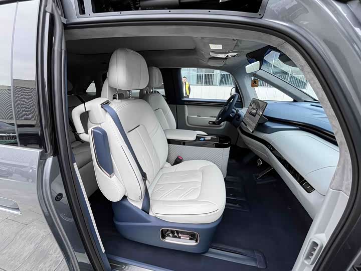 Zeekr Mix 2025 2025款 长续航智驾版