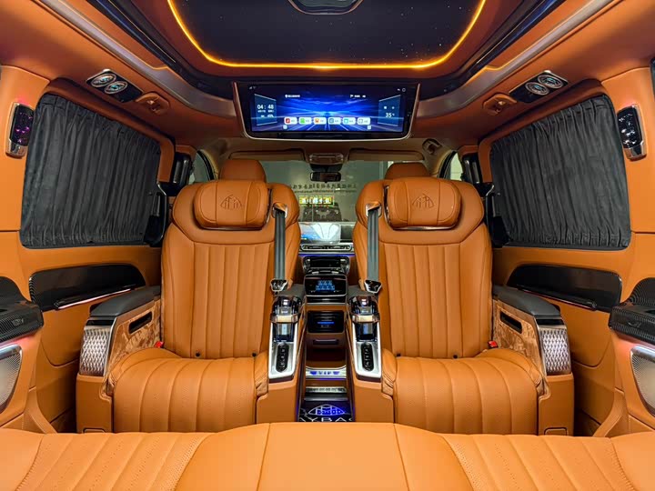 Mercedes-Benz Vito 2024 2024款 2.0T 商务版 7座