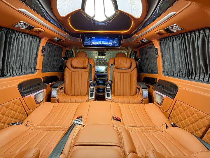 Mercedes-Benz Vito 2024 2024款 2.0T 商务版 7座