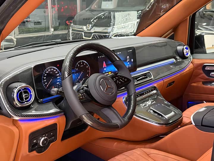 Mercedes-Benz Vito 2024 2024款 2.0T 商务版 7座