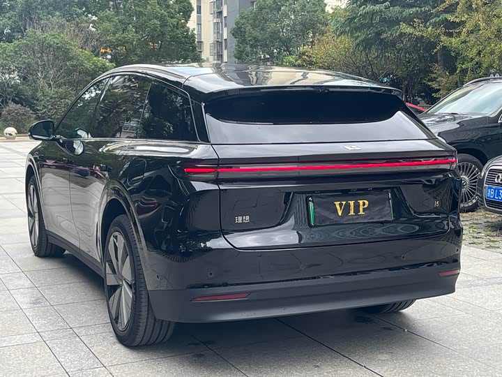 LiXiang i6 2025 2025款 四驱标准版