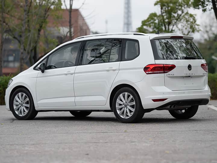 Volkswagen Touran L 2021 2021款 途安L 280TSI DSG舒适版 7座