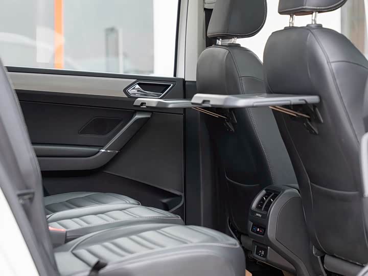 Volkswagen Touran L 2021 2021款 途安L 280TSI DSG舒适版 7座