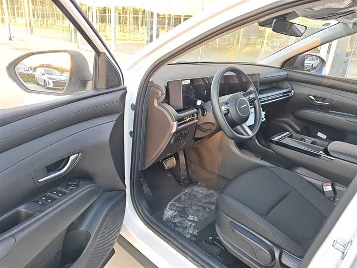 Hyundai Tucson L 2025 2025款 途胜L 1.5T 精英版