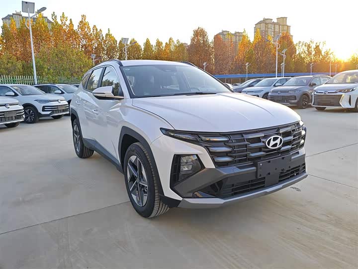 Hyundai Tucson L 2025 2025款 途胜L 1.5T 精英版