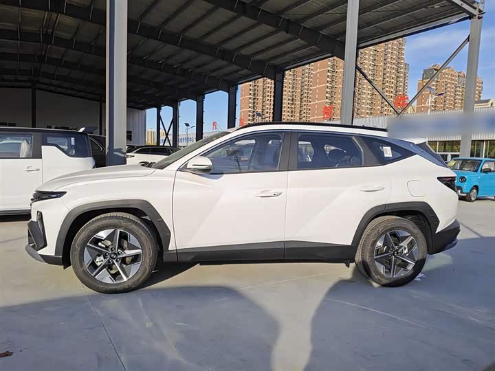 Hyundai Tucson L 2025 2025款 途胜L 1.5T 精英版