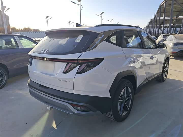 Hyundai Tucson L 2025 2025款 途胜L 1.5T 精英版
