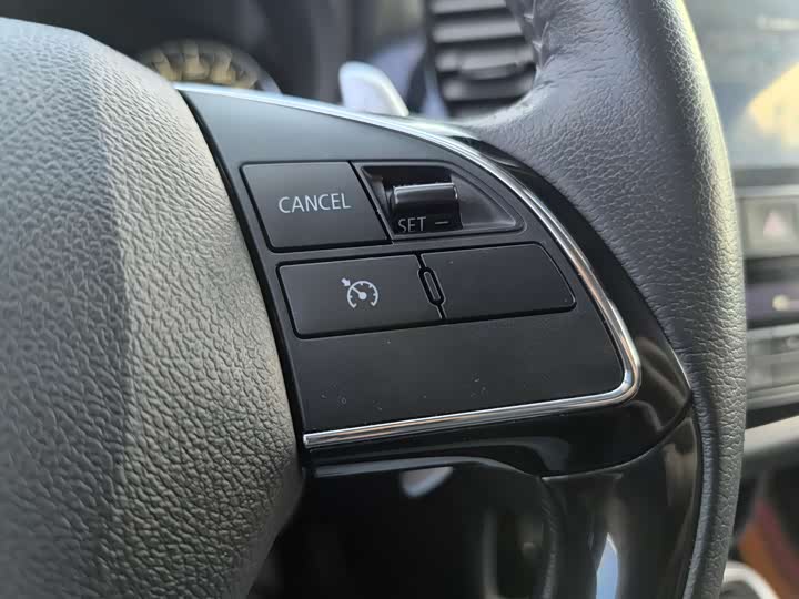 Mitsubishi Outlander 2021 2021款 2.4L 四驱致享版 7座