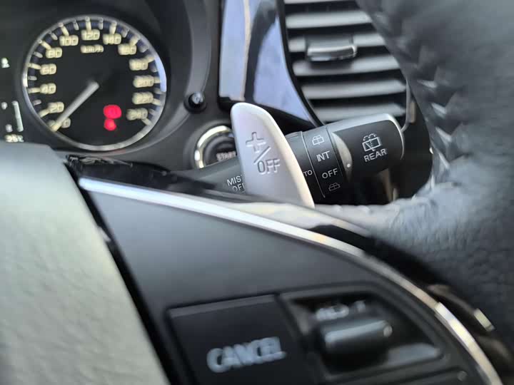 Mitsubishi Outlander 2021 2021款 2.4L 四驱致享版 7座