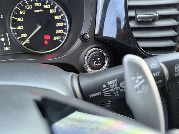 Mitsubishi Outlander 2021 2021款 2.4L 四驱致享版 7座