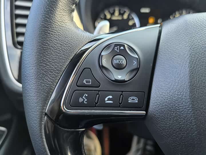 Mitsubishi Outlander 2021 2021款 2.4L 四驱致享版 7座