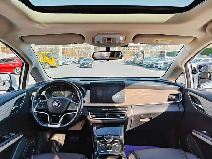 BYD Song Max Hybrid 2022 2022款 DM-i 105KM 尊荣型