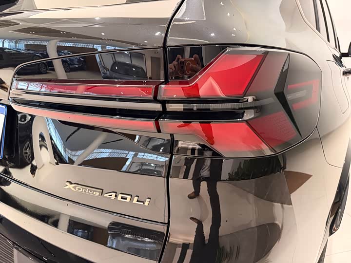 BMW X5 2024 2024款 xDrive 40Li 尊享型黑焰限量版